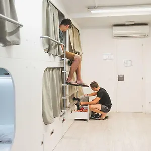 https://hostel-one-ramblas.catalonia-hotels.com
