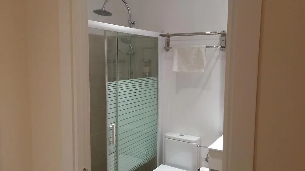 Hostal Barcelona Travel