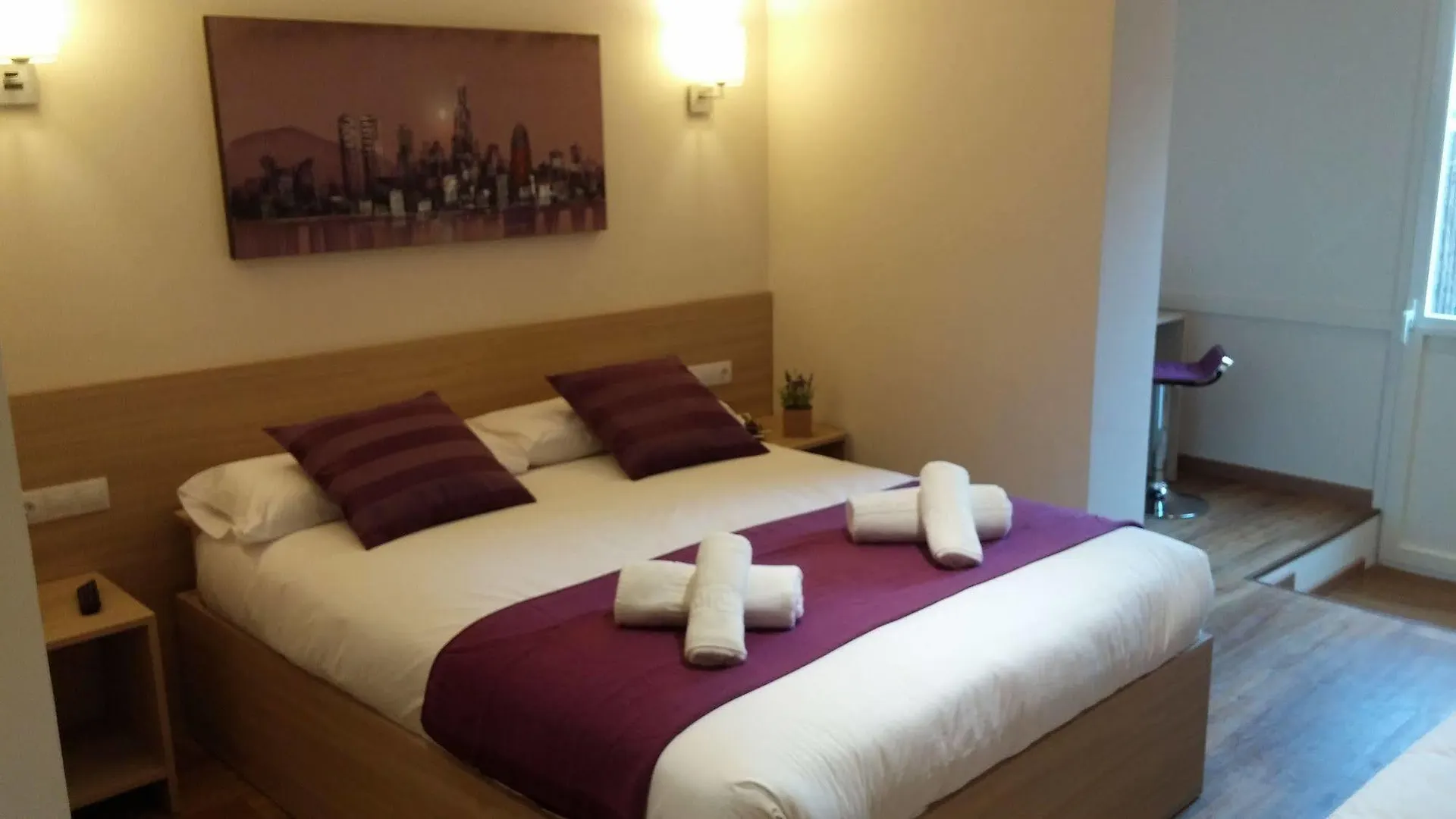 Gasthuis Hostal Barcelona Travel