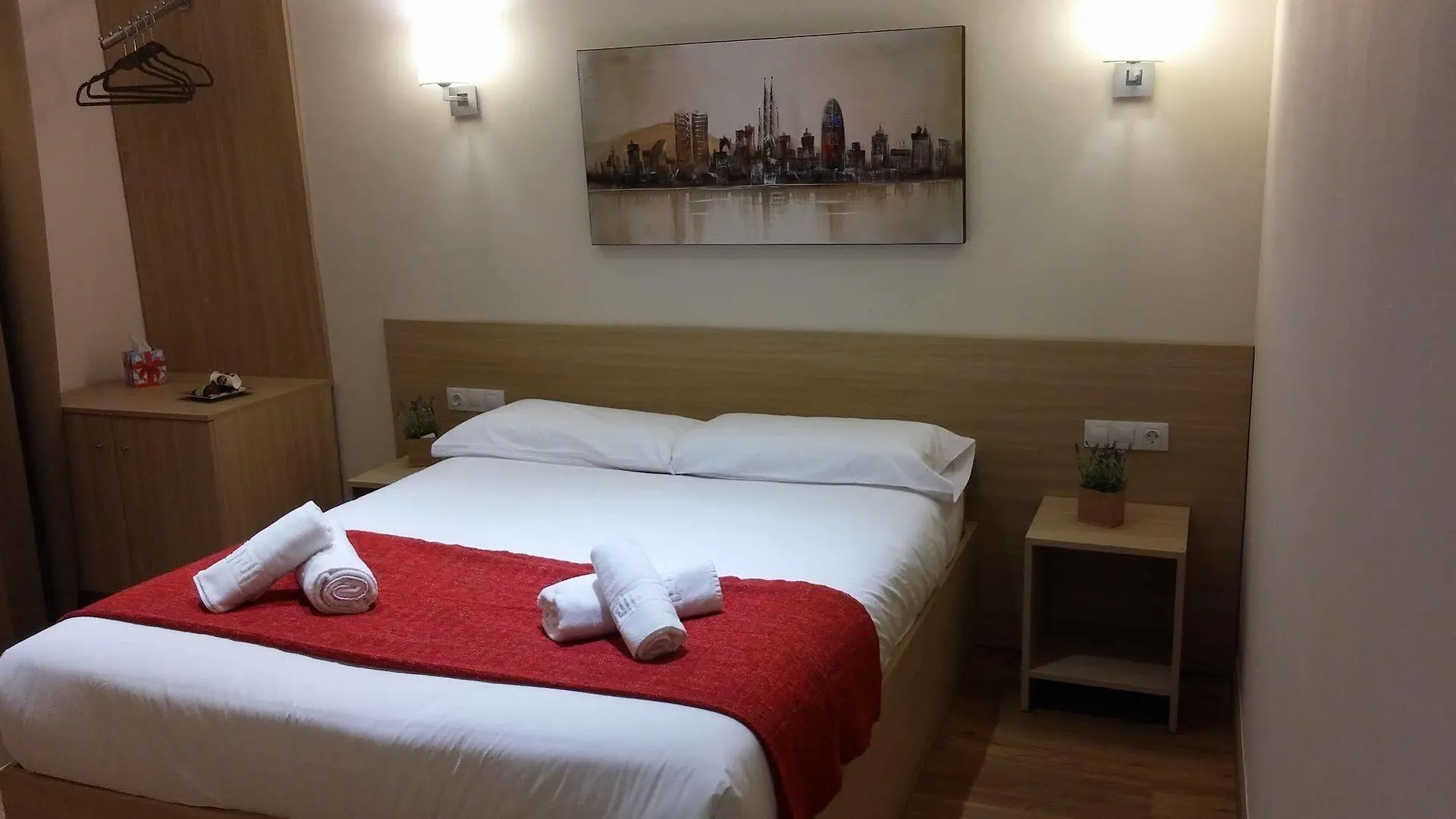 *** Gasthuis Hostal Barcelona Travel Spanje